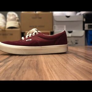 Vans ComfyCush Era “Maroon”